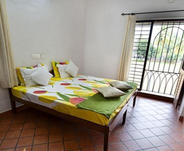 Spice Holidays Hotel Kochi Exterior photo